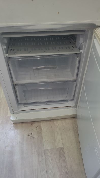 Холодильник индезит