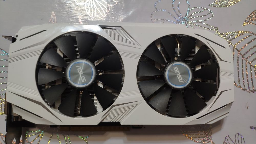Продам игровую видеокарту