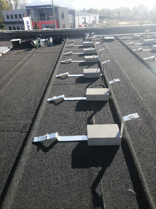 Suport alu panouri solare pe acoperiș plat / terasa– 15°/30°/ Est–Vest