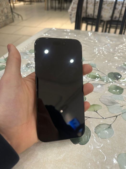 Продам айфон 15 про 256гб