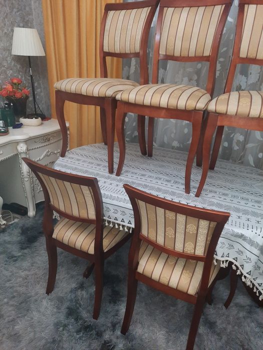 Стулья почти новые 6шт