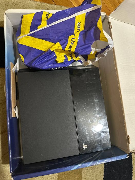 Приставка SONY PS4