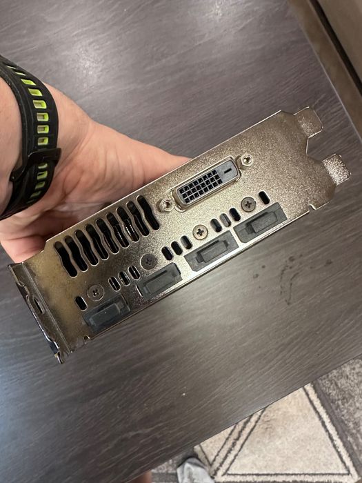 Видео карта Geforce 1070 8gb