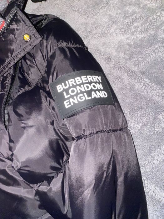 Geaca bruberry,deloc purtara