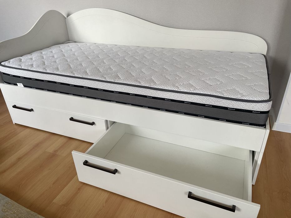 Кровать для мальчика/девочки