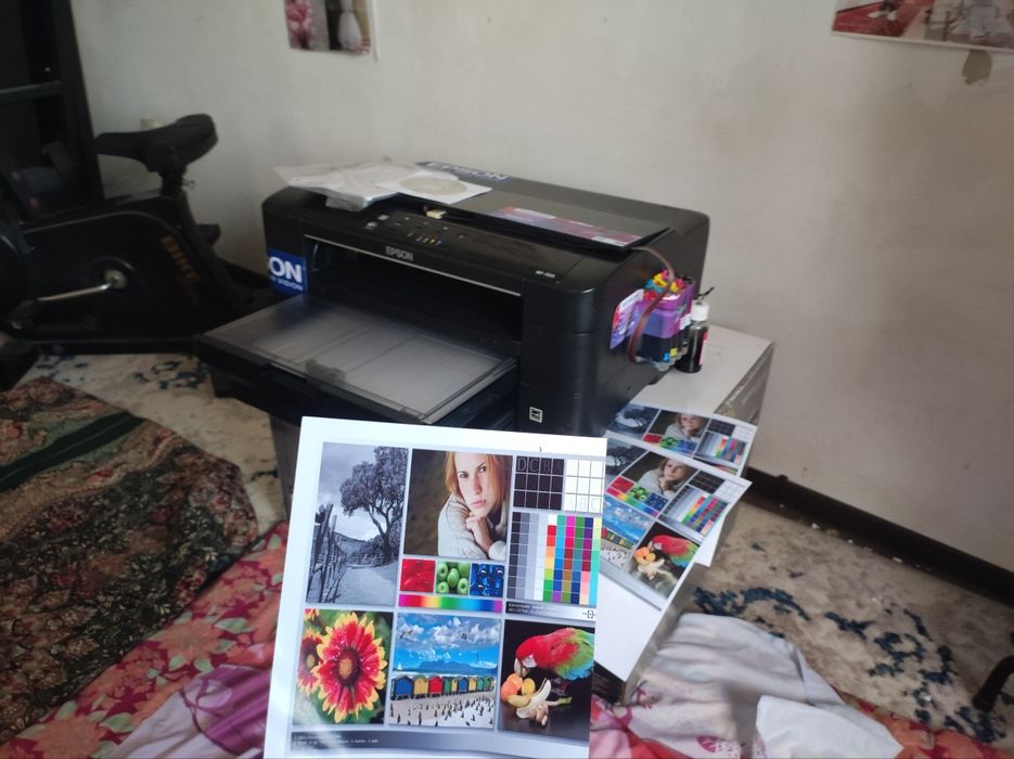 Epson 7015 idealni A-3 A-3+ va A 4 ham chiqaradi dyuzi 100 % yangidek