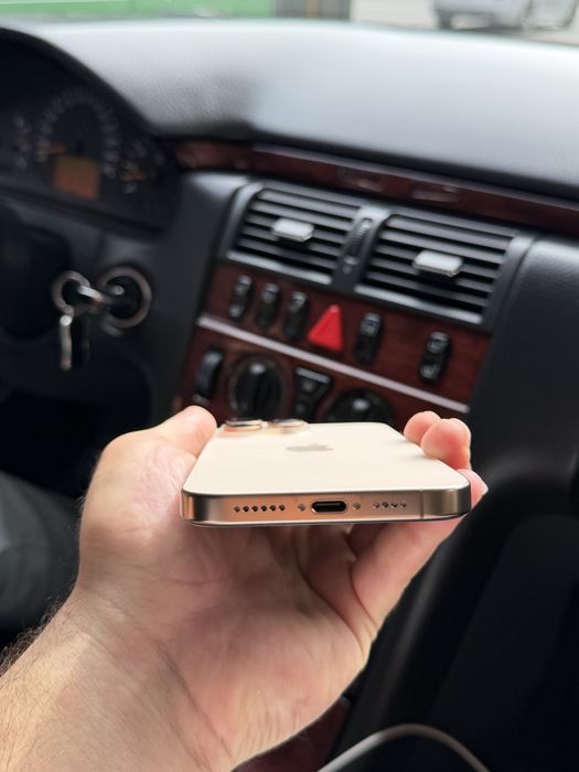 iPhone 16 pro max 256gb