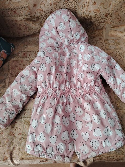 Продам куртку и пальто на девочку