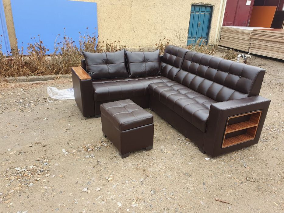 Devan kreslo sotiladi