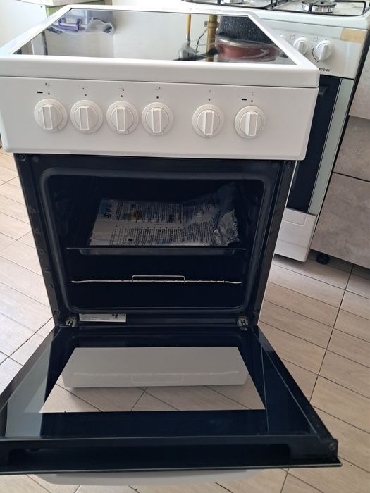 Продам электроплиту 70 тыс