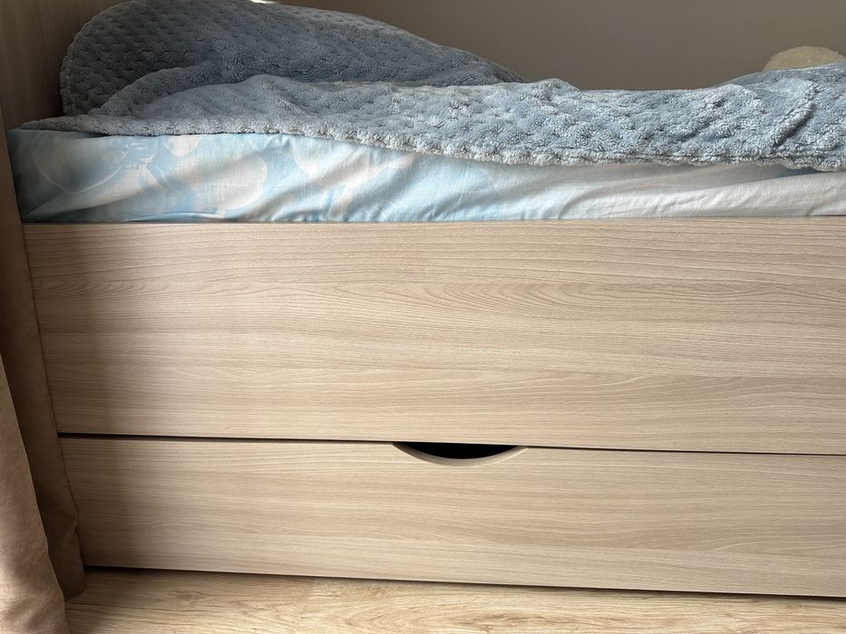 Односпальная кровать