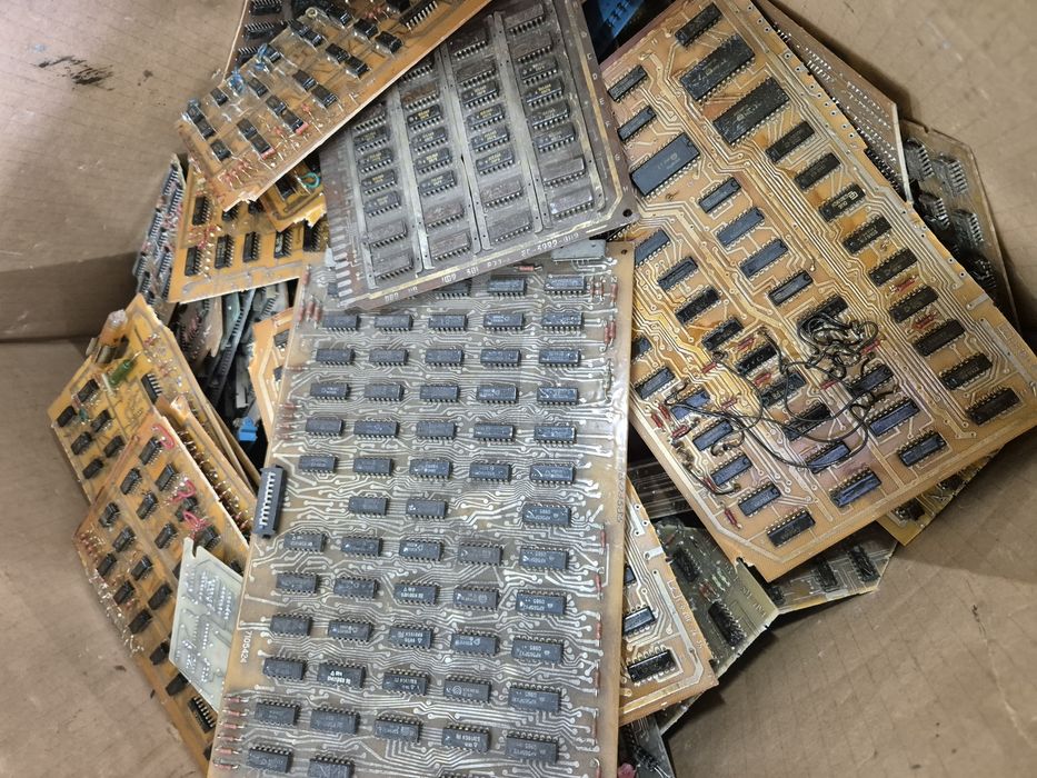 Радиодетали платы приборы