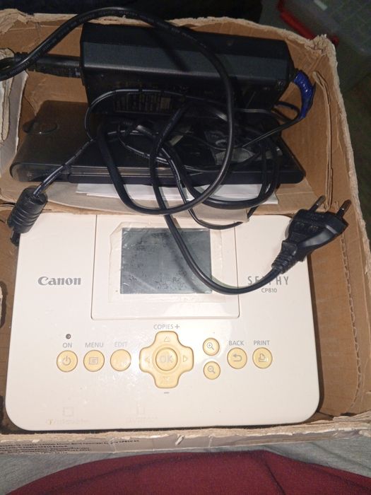 Фотопринтер Canon Selphy CP810 (даром, с бумагой)