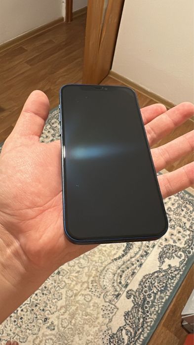 Айфон 12 көк тұсті