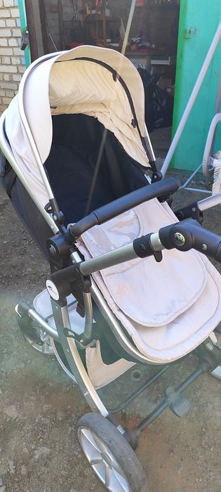 Продам все сезонную коляску.