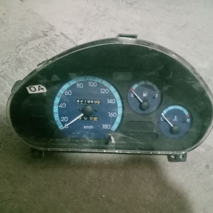 Matiz tablo sotiladi b/u
