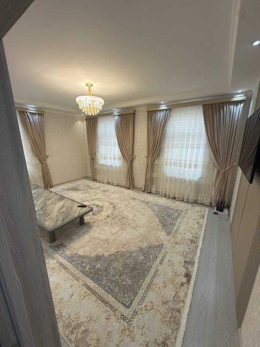 2 хоналик квартира 3 кават кирпичный дом, 6 микр, янги узбекистон