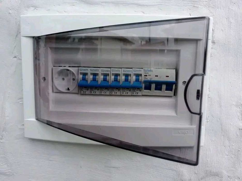 Електротехник по домовете