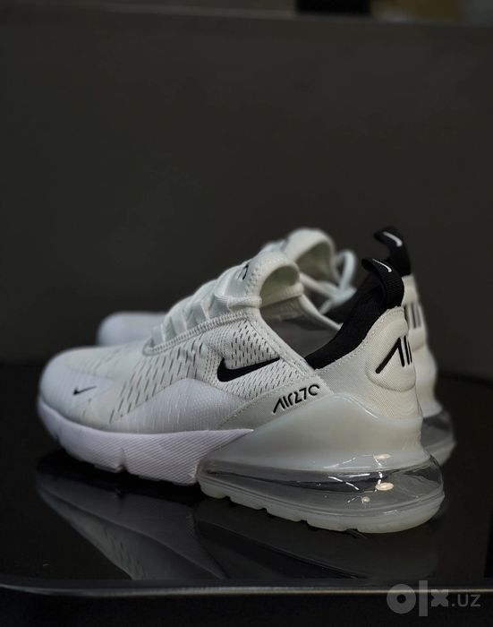 Кроссовки Nike Air 270.  Krossovka Nike Air 270