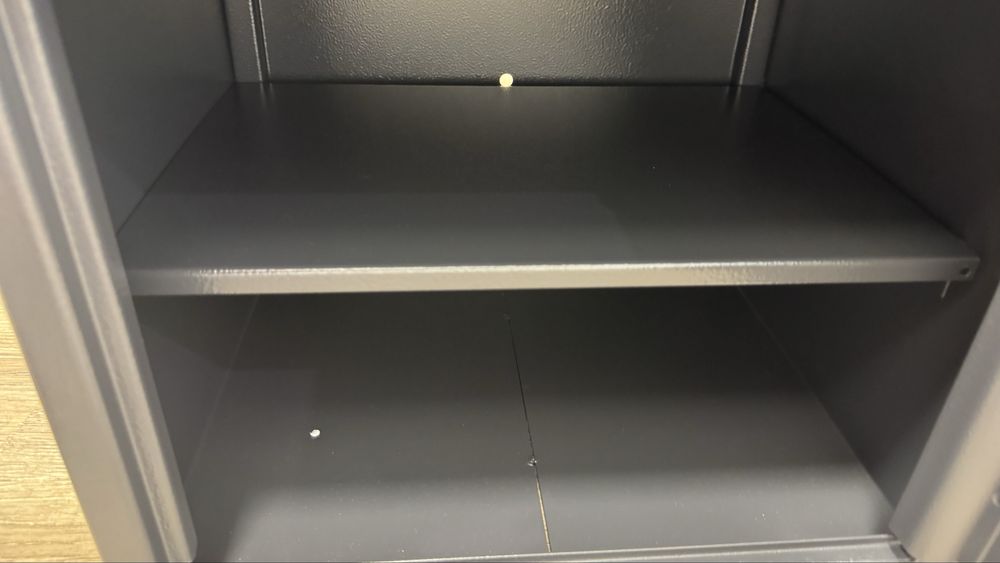 Сейф новый для дома