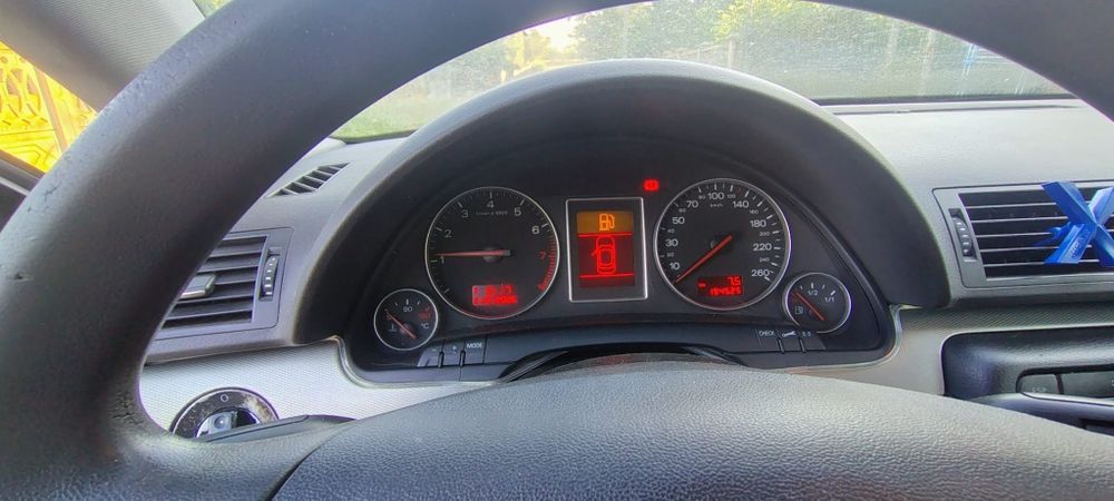 Vând audi A4 B6 2.0