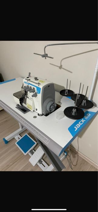 Промышленный оверлок JACK E3 (оригинал)