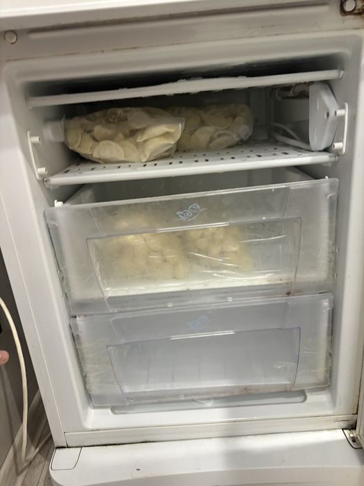 Продам холодильник