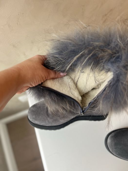 Cizme piele intoarsa naturala cu blana naturala marime 37