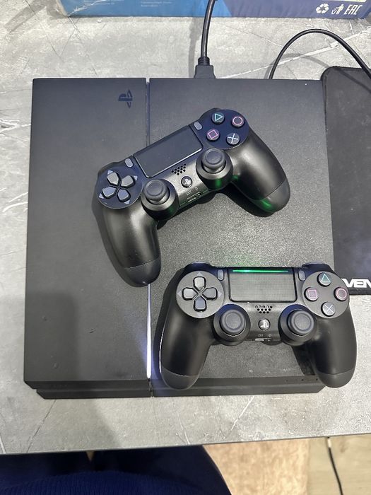 Playstation 4 sotiladi