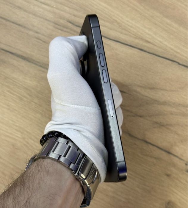 iPhone 15 Pro 256GB с гарантией