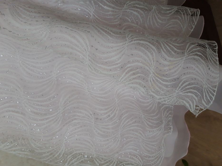 Платье шикарное для принцессы