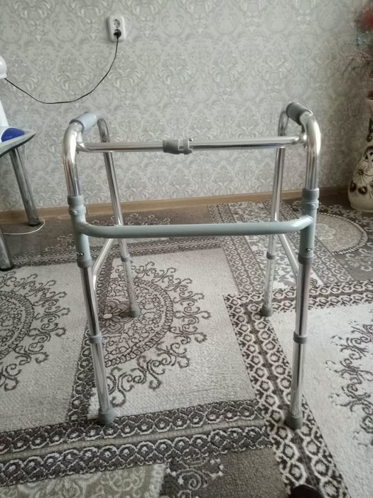 Ходунки для взрослых