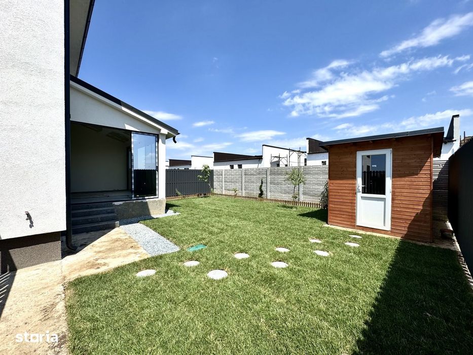 Casa 5 Camere P+1 | Teren 250mp | 2 Locuri Parcare | 125000e luna asta