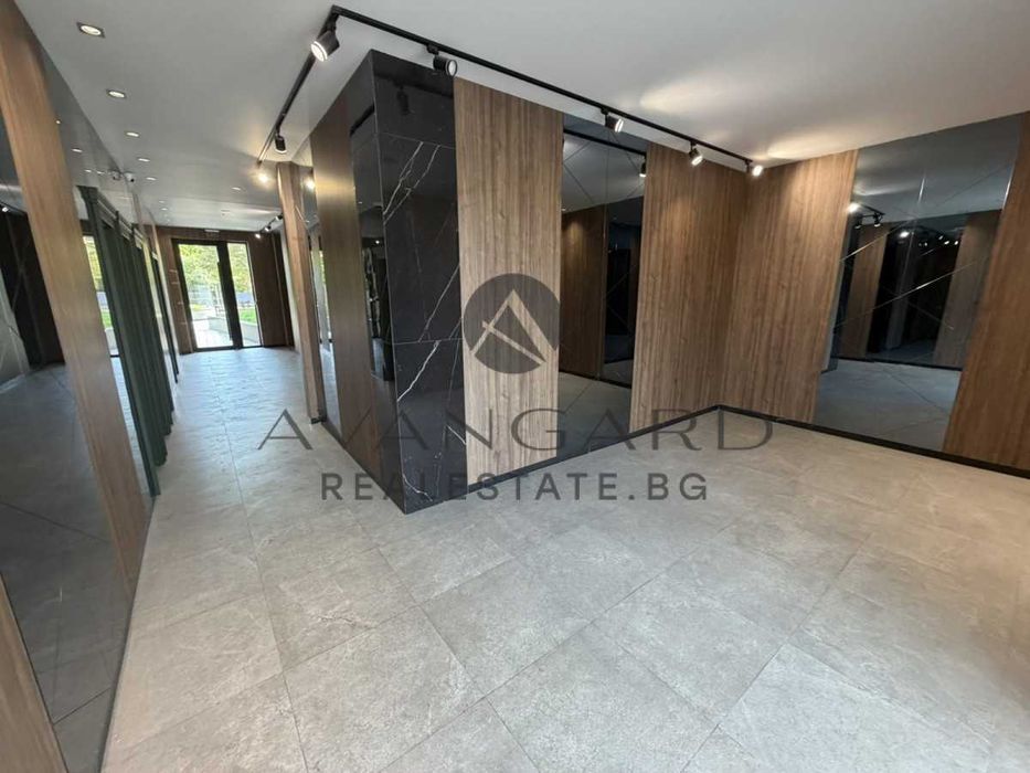 Продава се Тристаен апартамент в Пловдив, Център - 112 кв.м за 1875 €/кв.м - Снимка #3