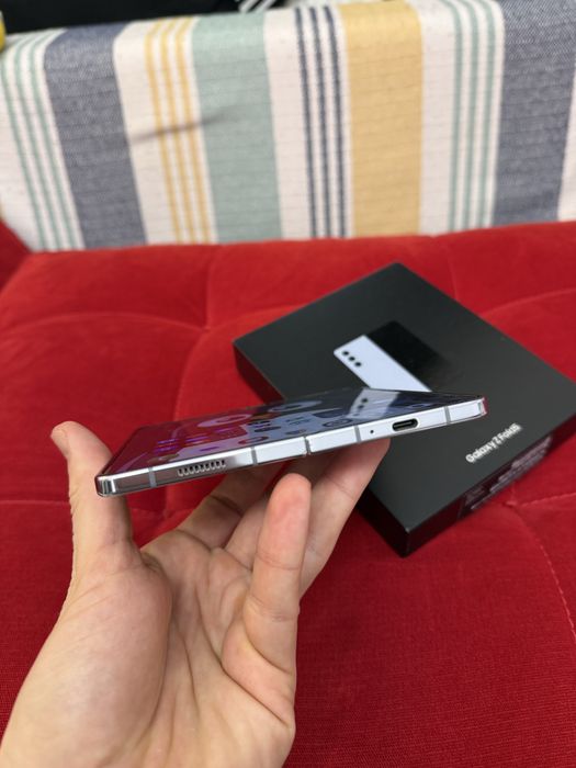 Samsung Z fold 5 12Gb/256GB