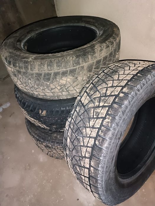 Шины зимние комплект за 20к