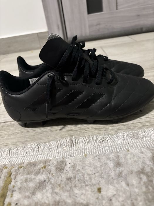 Papuci de fotbal crampoane adidas marime 38