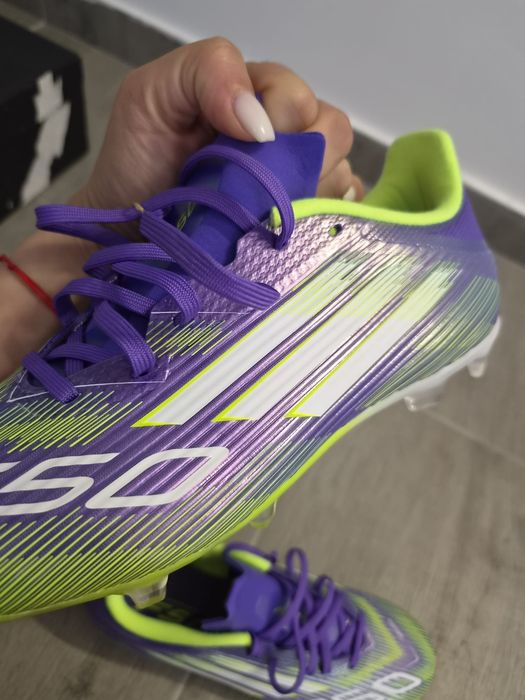 Ghete de fotbal F50 Elite