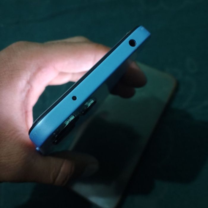 Redmi 12  telefon holati zôr