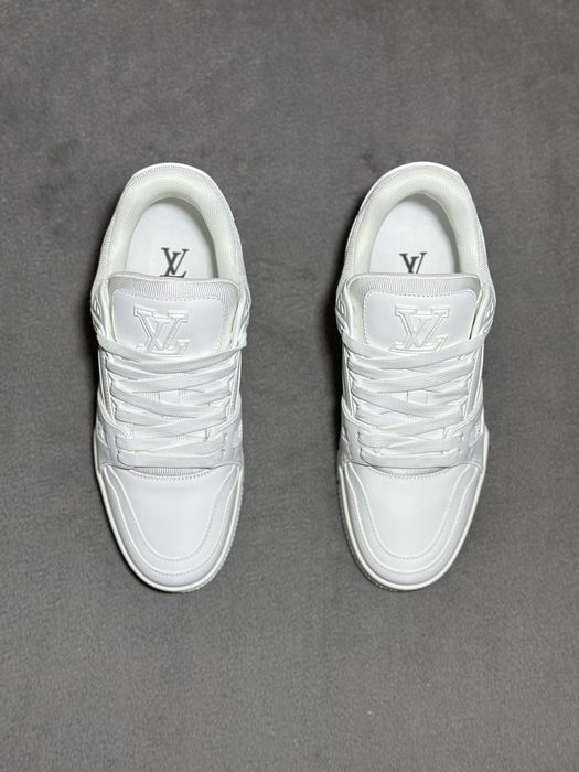 (PREMIUM ) Louis Vuitton Trainers LV White