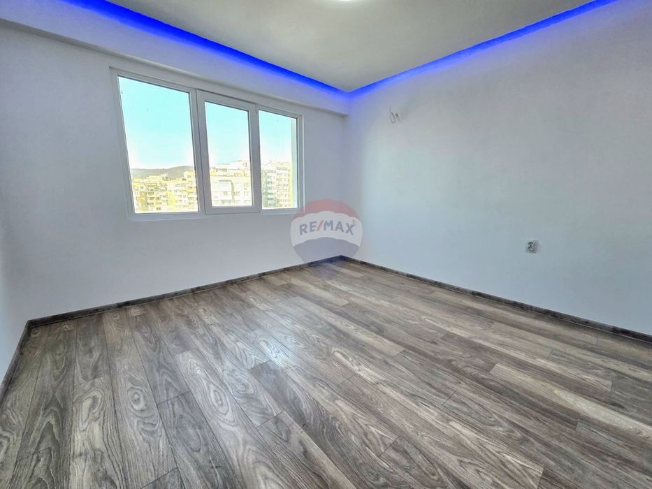 Продава се Двустаен апартамент в Варна, Владислав Варненчик - 65 кв.м за 1059 €/кв.м - Снимка #5