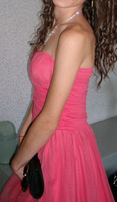 Къса цветна рокля