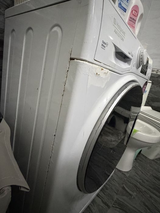 Стиральная машина Hotpoint бу