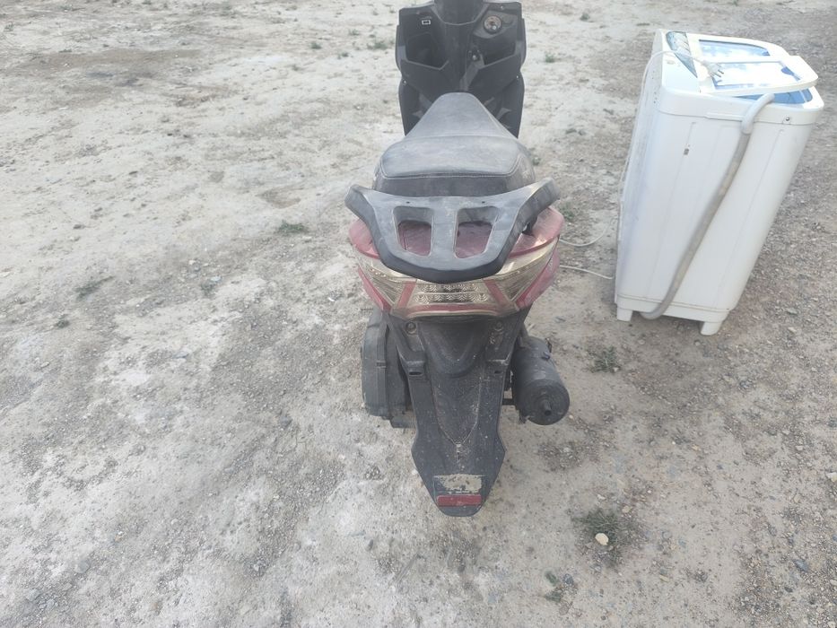 Мопед на ходу м8