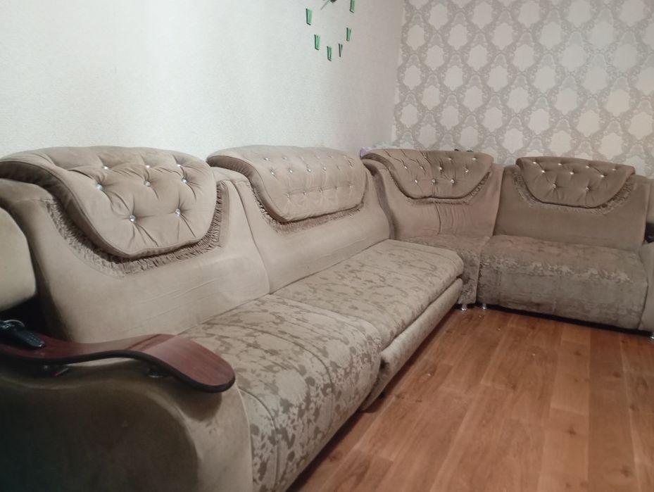 Продаю диван в хорошем состояни