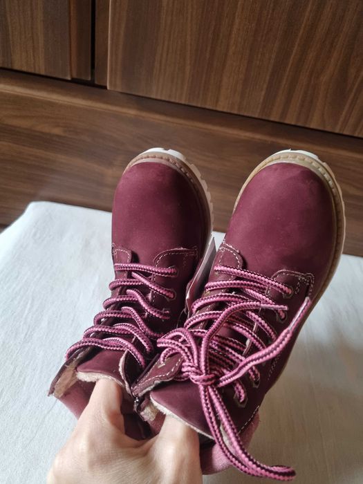 Ghete copii din piele noi 26