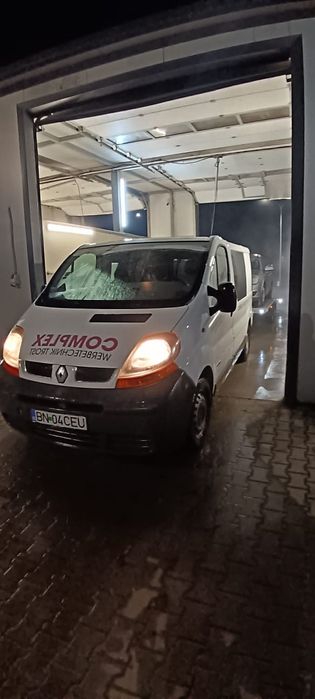 Renault trafic  2006