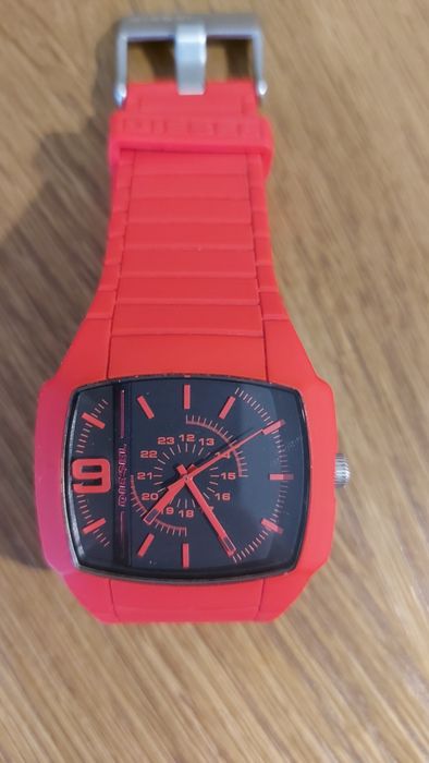 Продам часы DIESEL