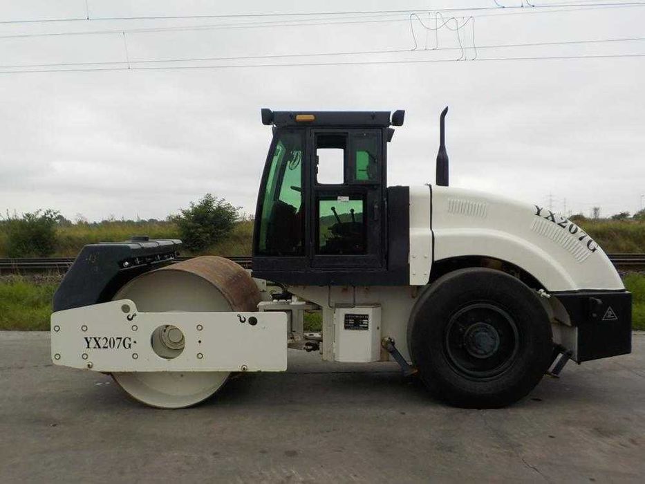 Compactor Lutong LT207G nou