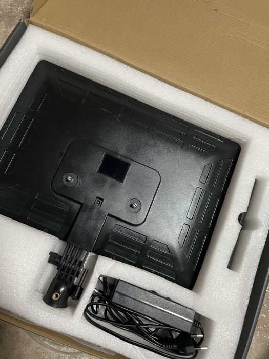 продам две лампы для освищения